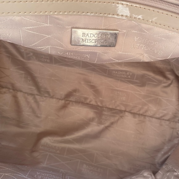 Badgley Mischka Helena Raffia Shine Smooth Leather Tote - Picture 8 of 8